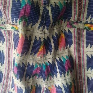 American Eagle Midi Womens Shorts Aztec Tribal Multi Colored 10 Stretch